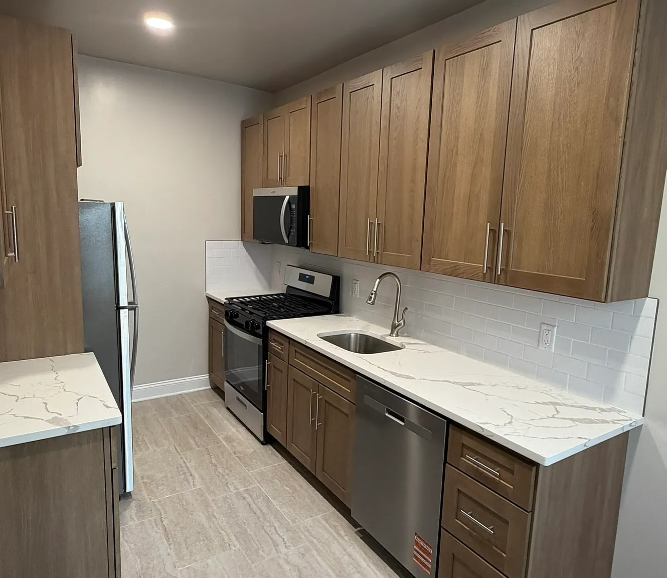 61 Duncan Ave Apartments — Photo 3