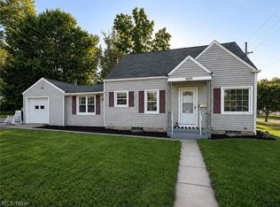 2492 24th St, Cuyahoga Falls, OH 44223