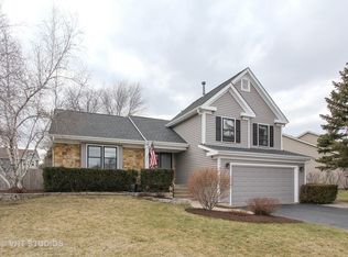 1506 Madison Dr, Buffalo Grove, IL 60089