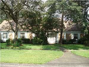 2nd image of 310 Briarwood Cir NW