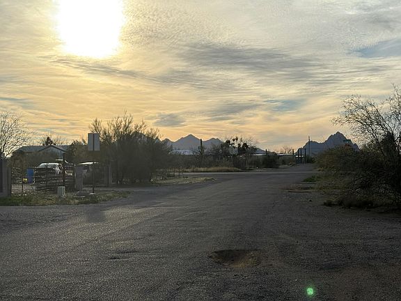 5th image of 17642 W Chinle Rd