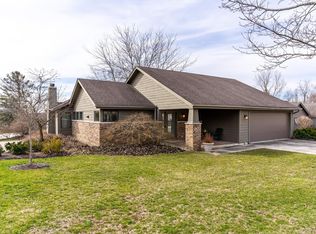 10107 Woodland Rdg W, Fort Wayne, IN 46804