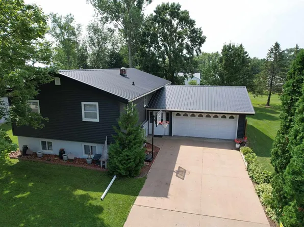 615 Grant Street, Platteville, WI 53818