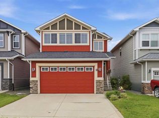 7 NW Auburn Crest Way SE, Calgary, AB T3M 1T8
