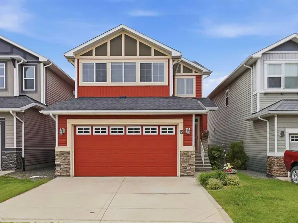 7 NW Auburn Crest Way SE, Calgary, AB T3M 1T8