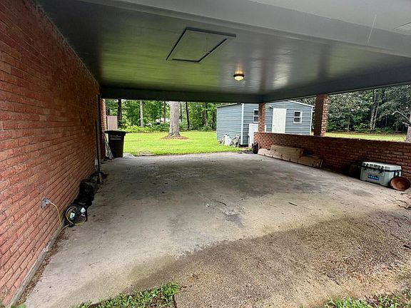 4th image of 152 Sibley Cir