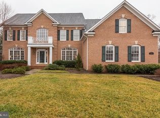 5875 Iron Stone Ct, Centreville, VA 20120