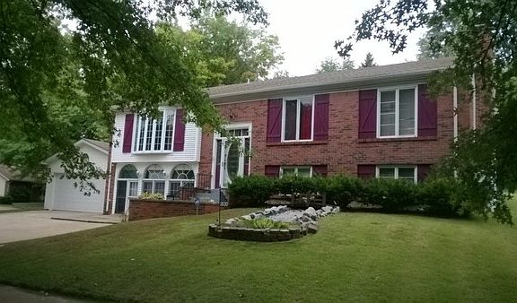 3rd image of 1630 Forestedge Dr