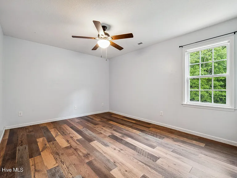 138 Briar Hollow Dr — Photo 15