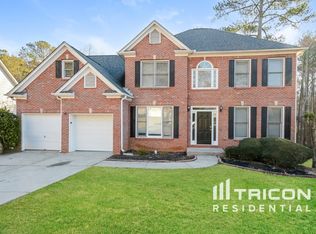 6864 Waters Edge Dr, Stone Mountain, GA 30087