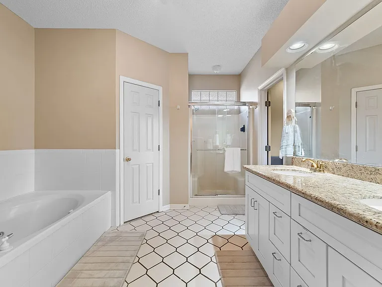 8432 Millstream Dr — Photo 33