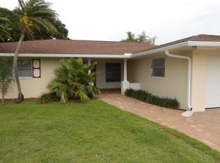 542 Johns Pass Ave, Madeira Beach, FL 33708