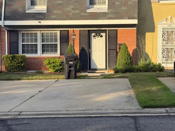 1303 Potomac Heights Dr, Fort Washington, MD 20744