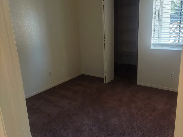 Villa Serena Apartments — Photo 16