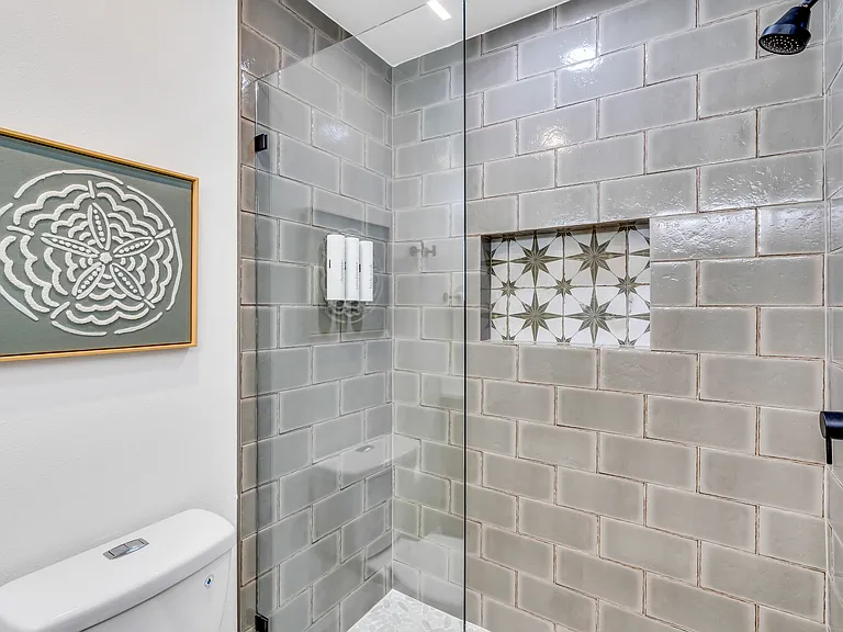 6250 Holmes Blvd #72 — Photo 24