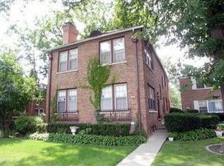 3044 Central St, Evanston, IL 60201