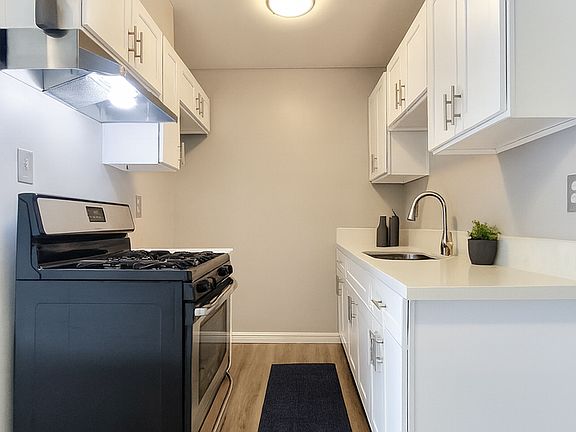 4th image of 6107 Linden Ave APT 1