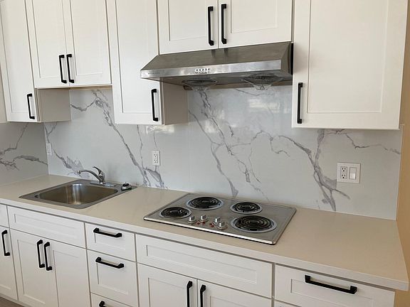 5th image of 3711 San Bruno Ave