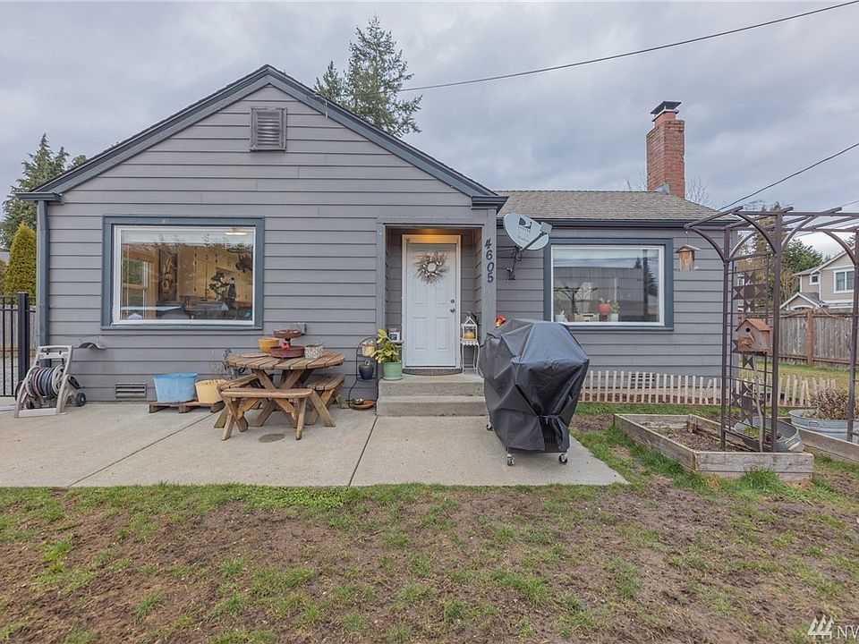 1st image of 4605 100th St NE