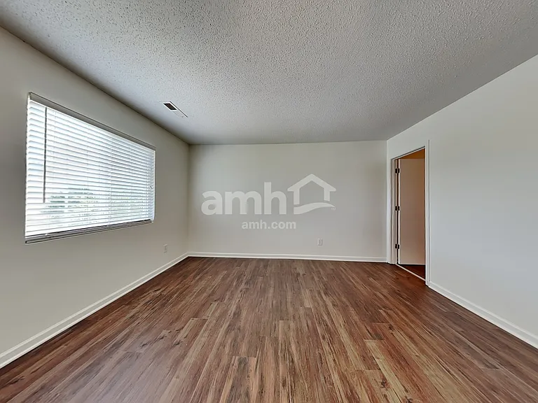 808 Topsail Dr — Photo 9