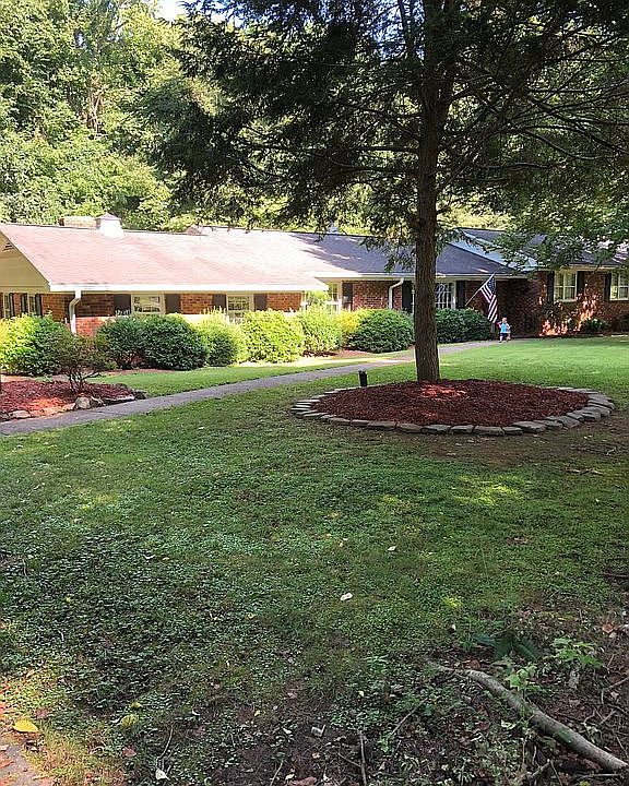 1st image of 279 Magnolia Ave