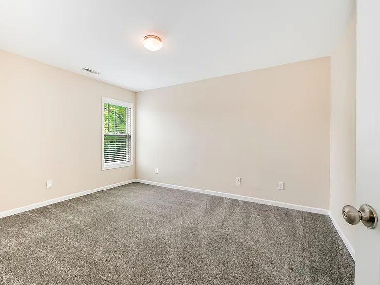 1261 S Brook Rd — Photo 15