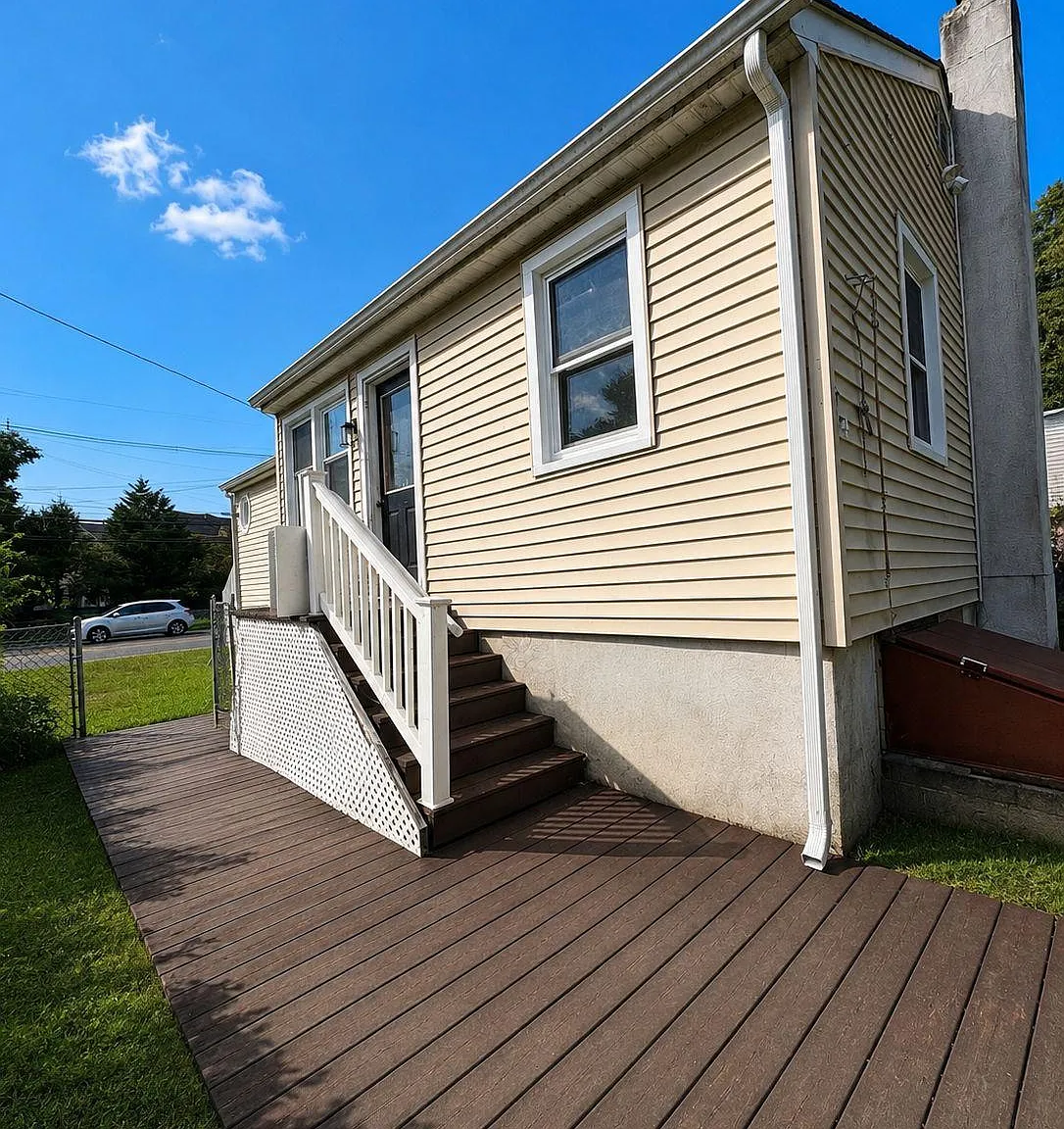 3 bed, 642 sqft, $3,000 — Photo 3