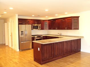 147 Main St APT 4B, Mineola, NY 11501