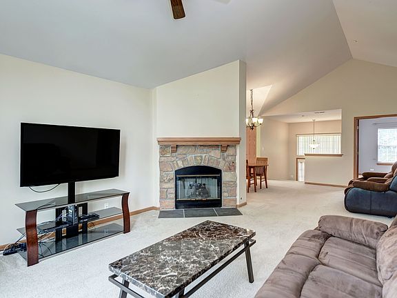 5th image of 1632 Columbia Cir Unit 3