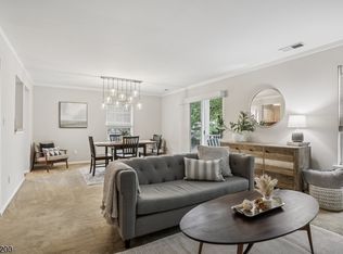 112 Vista Dr, Cedar Knolls, NJ 07927