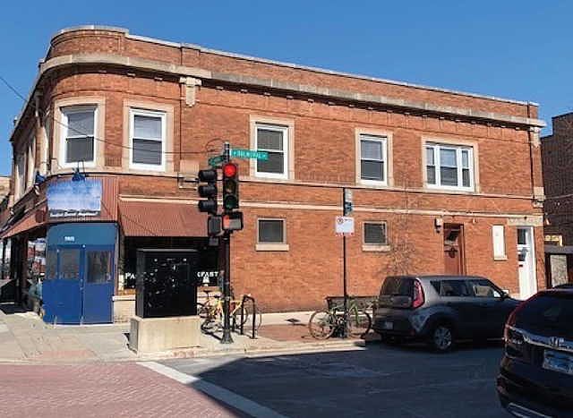 1st image of 1472 W Balmoral Ave #2S