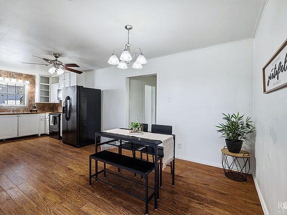 5th image of 1106 E 22nd St