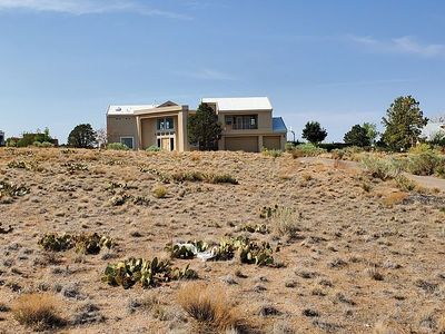 9770 Elena Dr NE, Albuquerque, NM, 87122