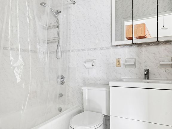 5th image of 463 Degraw St APT 1C