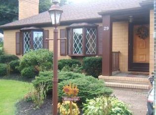 29 Elmgrove Rd, Rochester, NY 14626