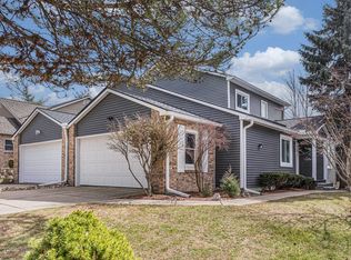 463 Village Oaks Ct, Ann Arbor, MI