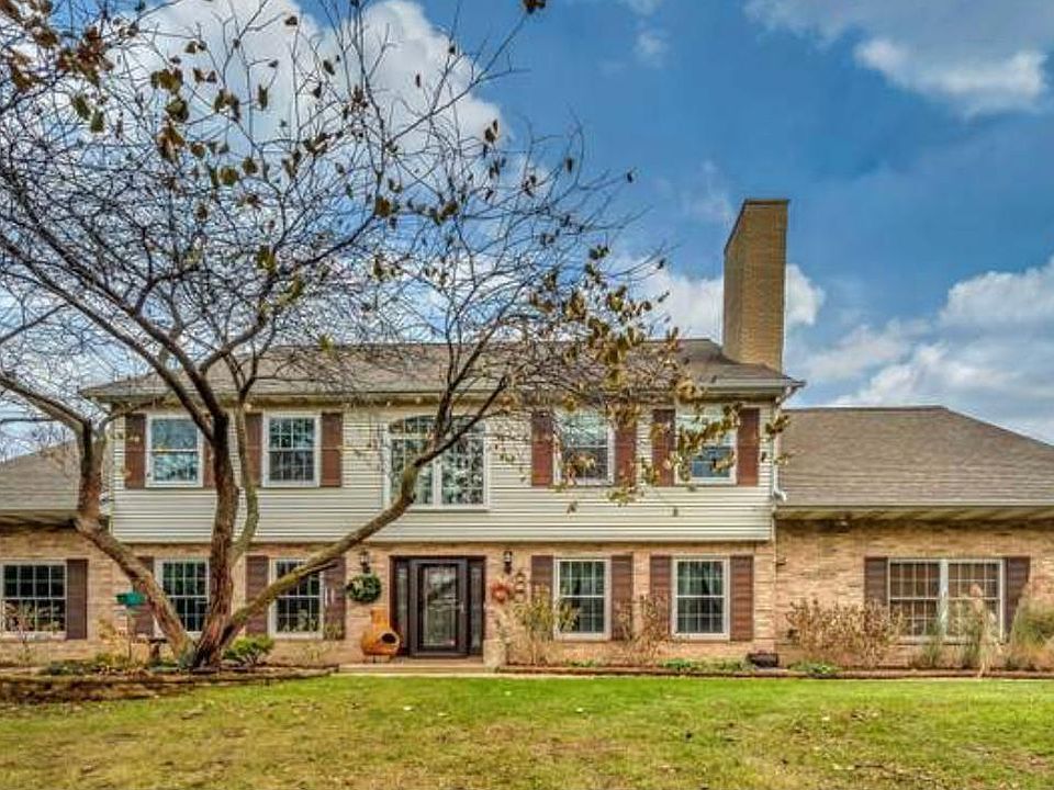 1st image of 1542 Laurel Oaks Dr