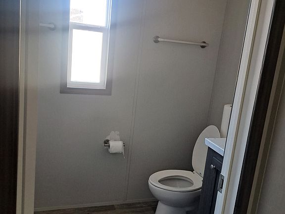 2nd image of 1010 Elk Dr