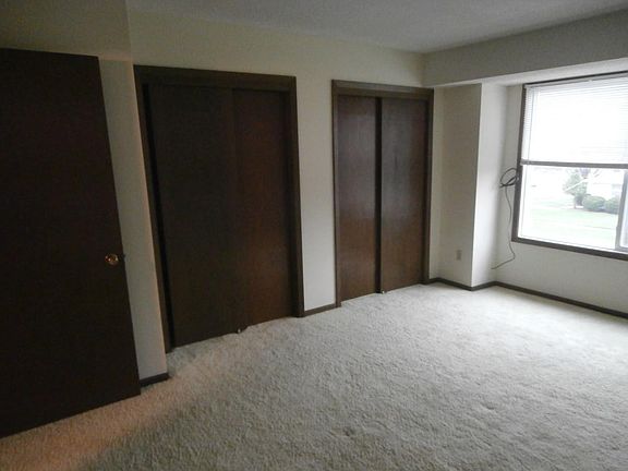 large master bedroom...2 double closets