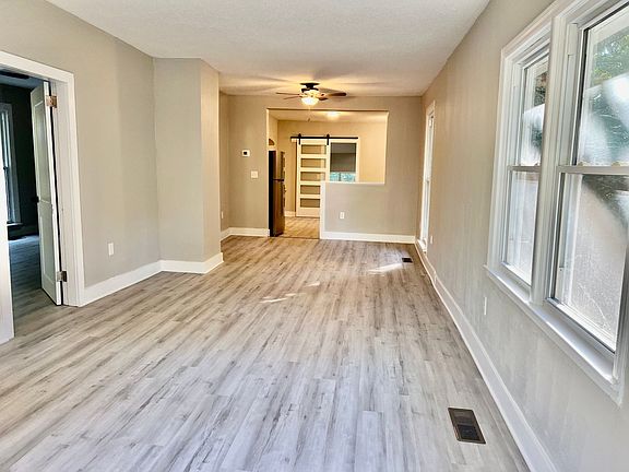 4th image of 311 California Ave