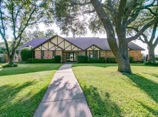 6510 Lakeshore Ct, Rowlett, TX 75089