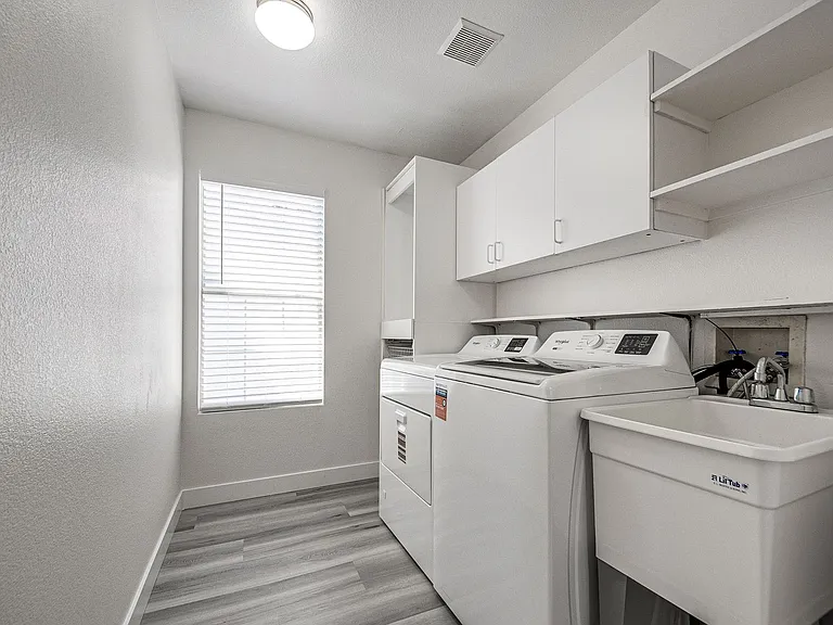 7724 Rye Canyon Dr — Photo 18