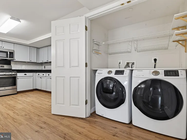 1461 N Van Dorn St #A — Photo 5