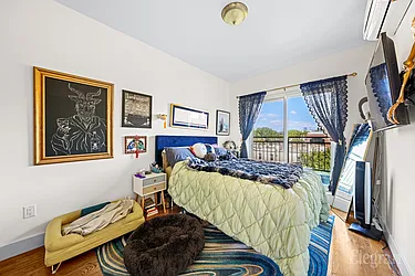 Rented by Elegran