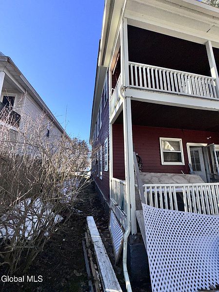 5th image of 2531 Campbell Avenue