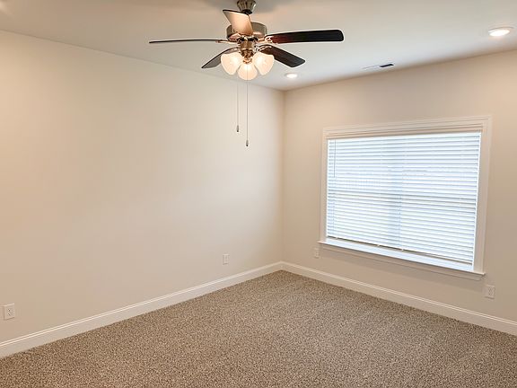 5th image of 28080 Saddle Springs Dr NW