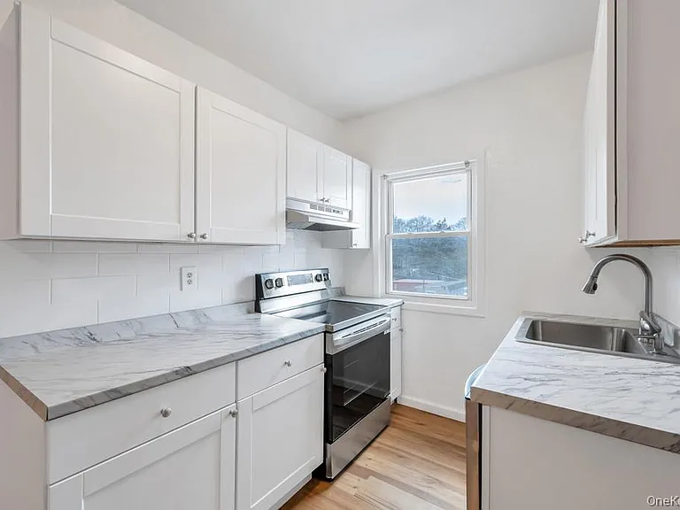 1550 Montauk Hwy #1B — Photo 9