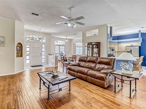 3rd image of 4913 Spanish Oaks Cir