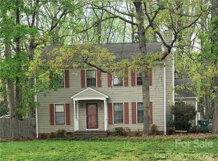 7611 Applewood Ln, Charlotte, NC 28227