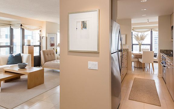 5th image of 30 E Huron St APT 4707